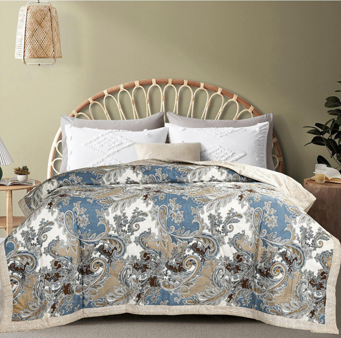 Minimalist Double Bed Comforter