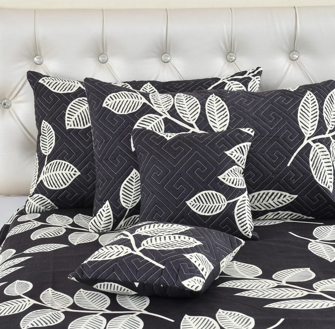 Queen Sized 5-Pieces Elastic Bedding Ensemble